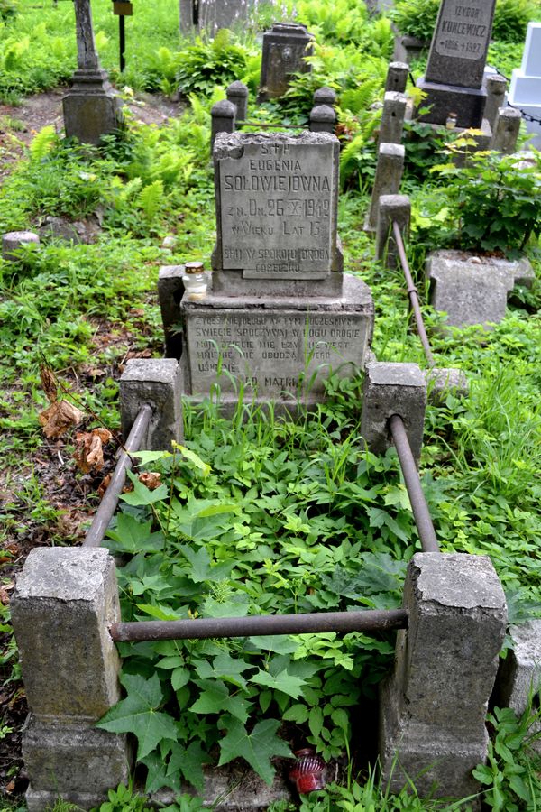 Tombstone of Eugenia Solovia, Rossa cemetery, Vilnius, 2013