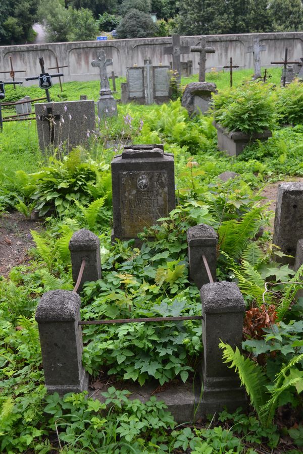 Tombstone of Jozef Kowszel, Ross cemetery in Vilnius, as of 2013