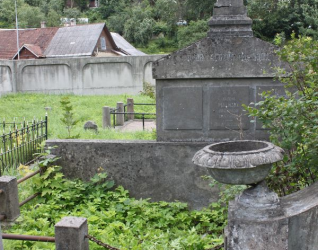 Grobowiec rodziny Malickich, cmentarz na Rossie w Wilnie, stan na 2013 r.