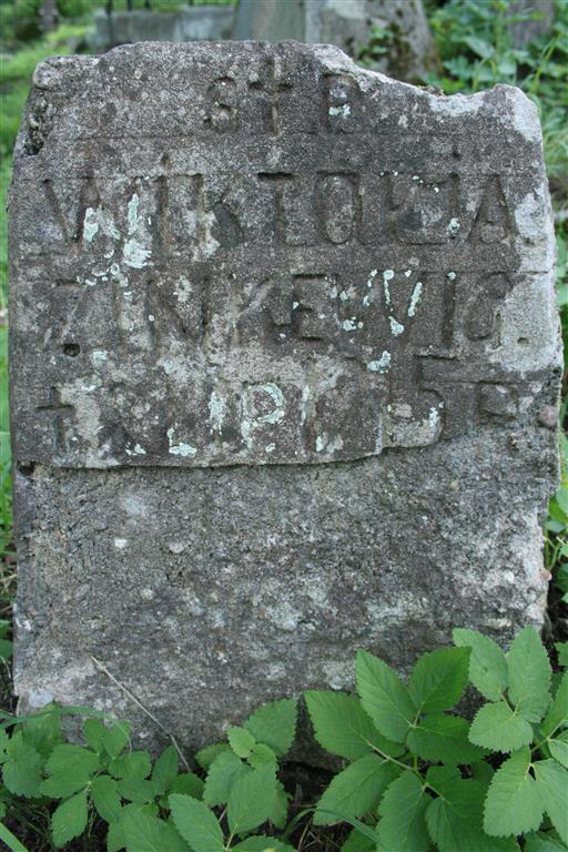Inskrypcja na nagrobku Wiktorii Zienkiewicz, cmentarz na Rossie w Wilnie, stan z 2013