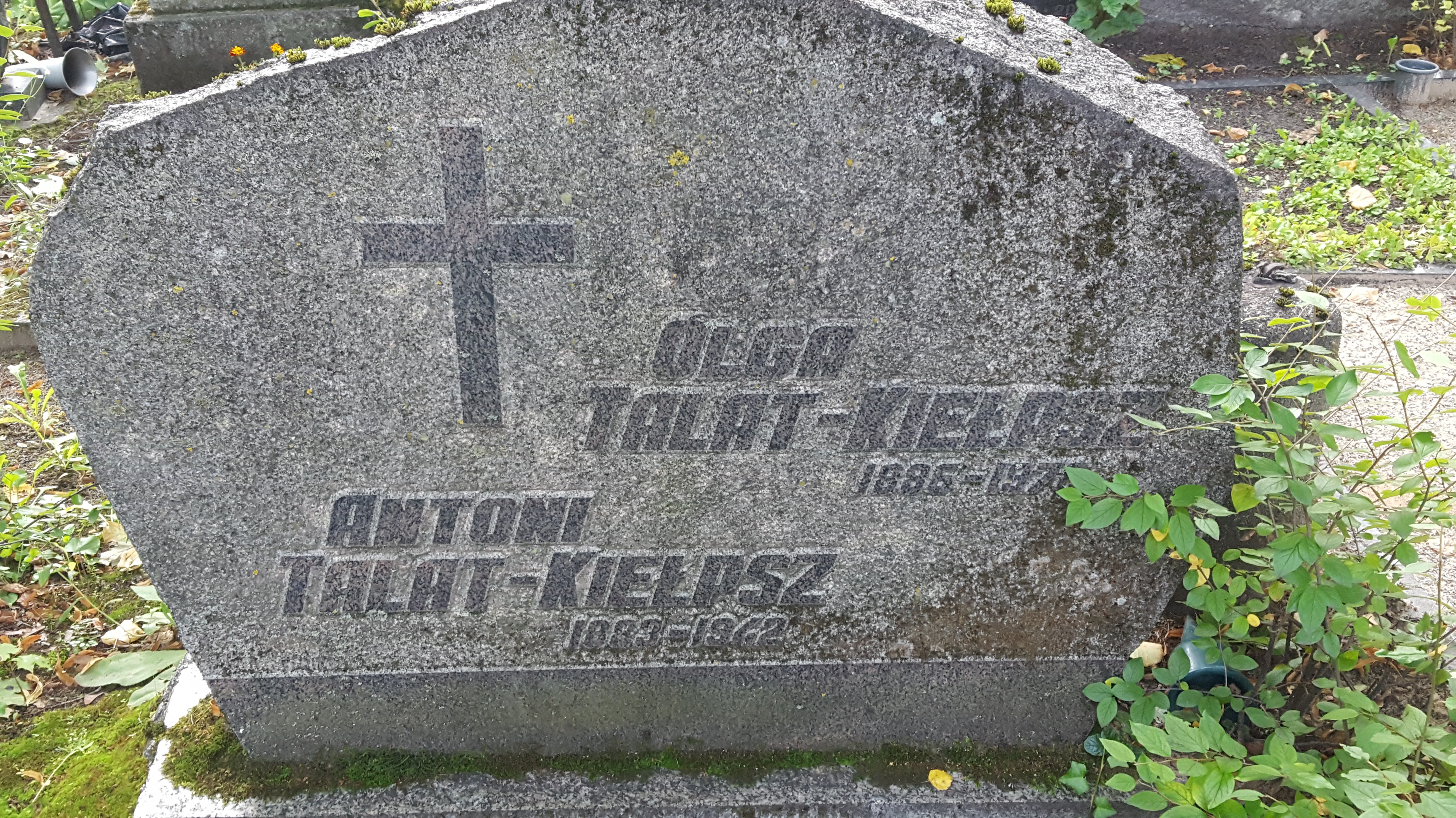 Tombstone of Antoni and Olga Talat-Kiełpsz, St Michael's cemetery in Riga, as of 2021.