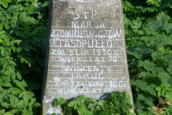 Inskrypcja z nagrobka Wincentego Jakucia i Marii Tasopueło,  cmentarz Na Rossie w Wilnie, stan z 2013 r.