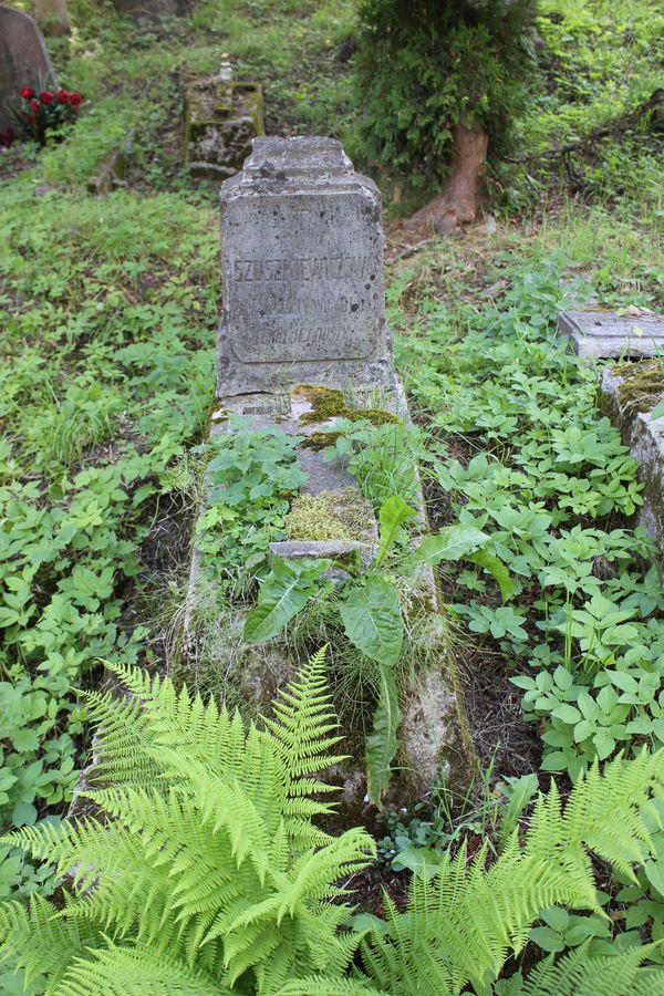 Tombstone of Ewa Szuszkiewicz, Ross cemetery in Vilnius, state of 2013