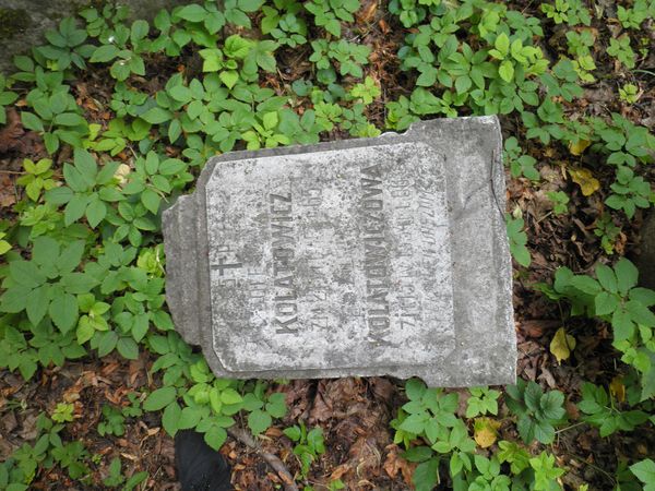 A fragment of the tombstone of Bolesław and Zofia Kolatowicz, Na Rossie cemetery in Vilnius, state of 2013