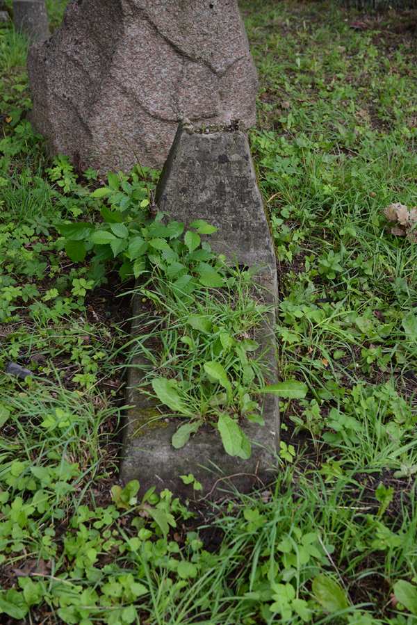 Tombstone of Antoni Kramkowski, Na Rossie cemetery in Vilnius, as of 2013