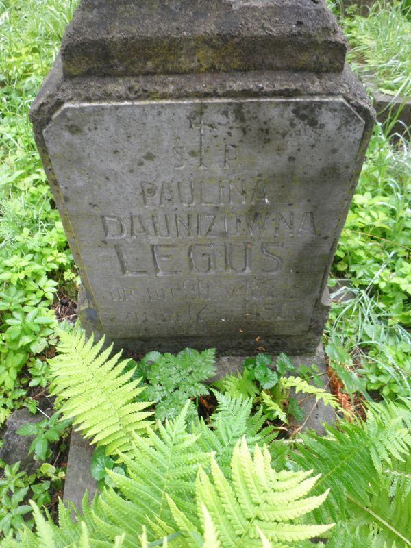 Tombstone of Paulina Legus, Na Rossie cemetery in Vilnius, as of 2013