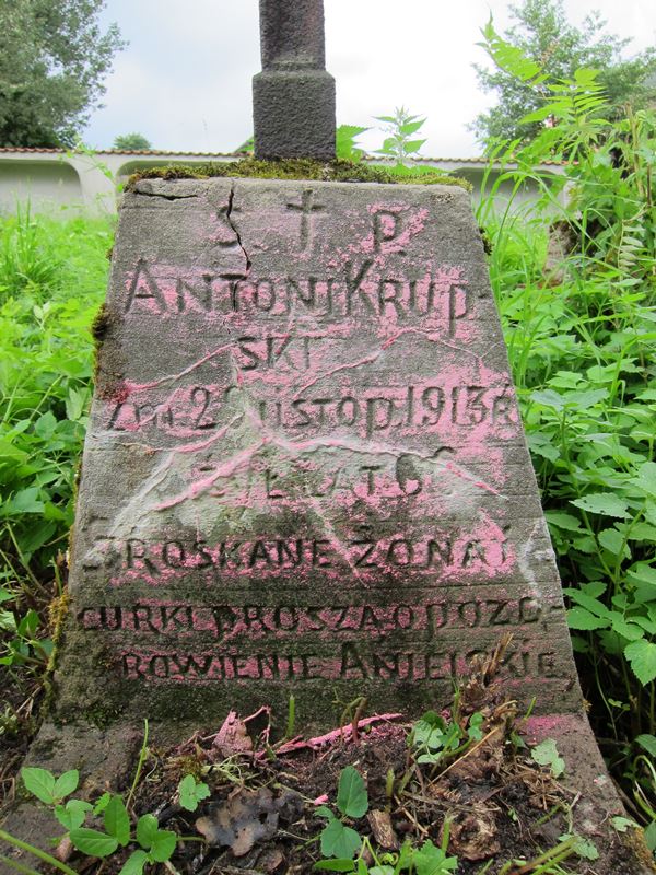 Inskrypcja na nagrobku Antoniego Krupskiego, cmentarz na Rossie w Wilnie, stan z 2013
