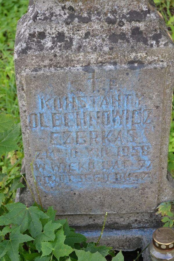Tombstone of Konstanty Olechowicz-Czerkas, Rossa cemetery in Vilnius, state 2013