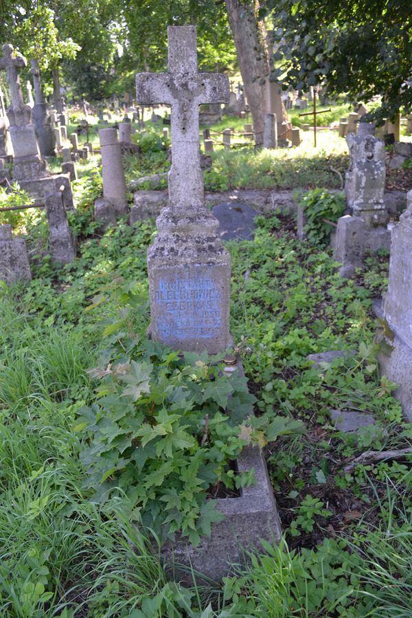 Tombstone of Konstanty Olechowicz-Czerkas, Rossa cemetery in Vilnius, state 2013