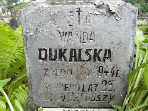 Inskrypcja (1) nagrobka Wandy i Antoniego Dukalskich, cmentarz Na Rossie w Wilnie, stan z 2013