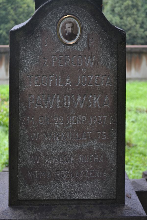 Fragment of Teofila Pavlovskaya's tombstone, Ross Cemetery, Vilnius, 2013