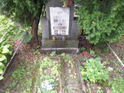 Nagrobek Józefa i Leona Astaszkiewiczów, cmentarz Na Rossie w Wilnie, stan z 2013