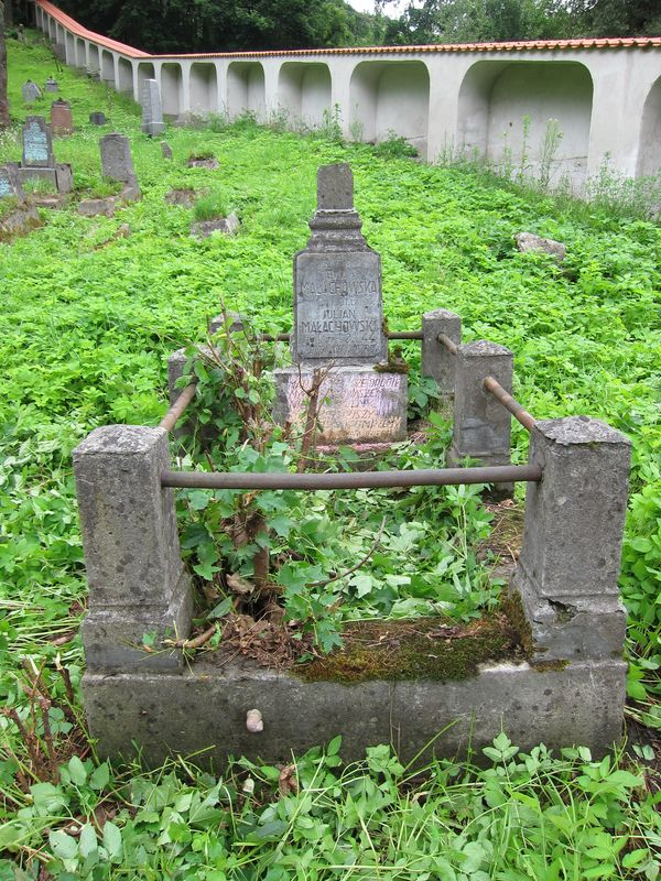 Tombstone of Ewa and Julian Malachowski, Ross Cemetery in Vilnius, as of 2013