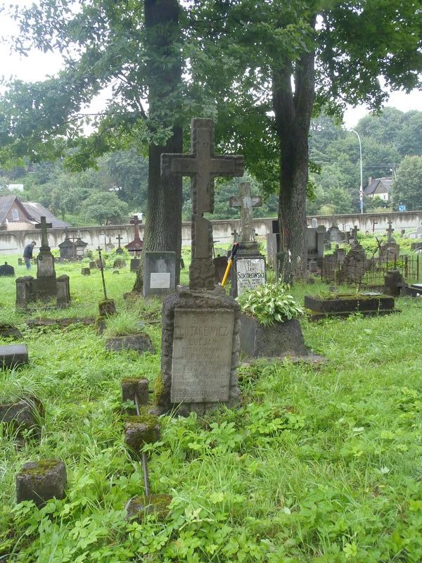 Tombstone of Lucjan Lutarewicz, Na Rossie cemetery in Vilnius, as of 2013