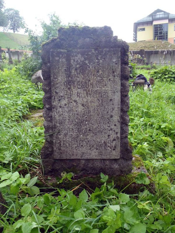 Tombstone of Waclaw Kutlan, Na Rossie cemetery in Vilnius, as of 2013