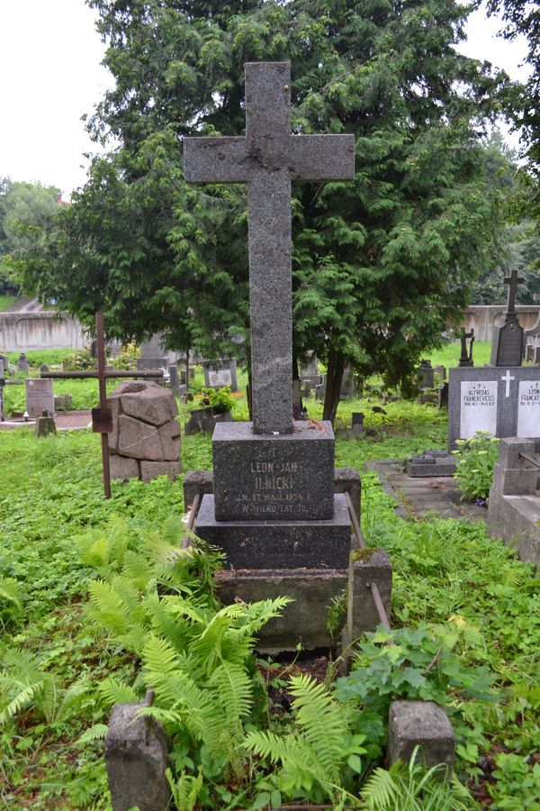 Tombstone of Leon Janicki, Rossa cemetery in Vilnius, as of 2013