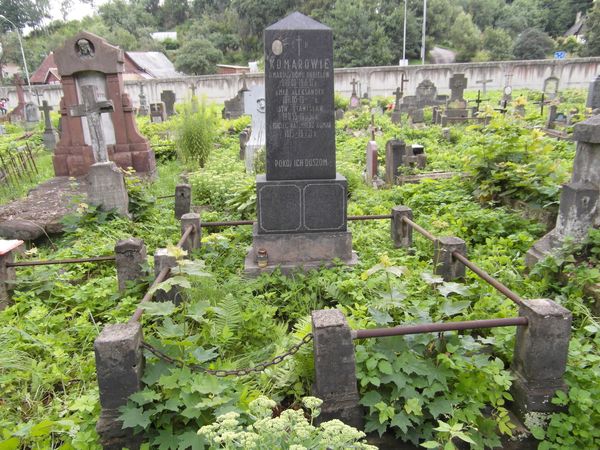 Tombstone of the Komar family, Na Rossie cemetery in Vilnius, as of 2013