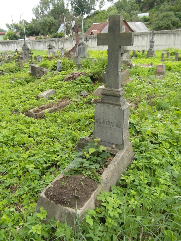 Tombstone of Paulina Kondracka from the cemetery on Rossa Street in Vilnius, as of 2013