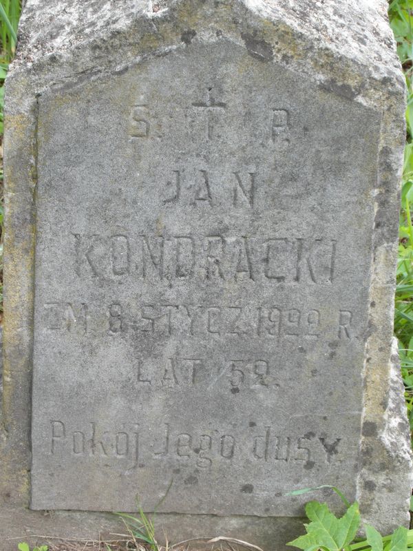 Fragment nagrobka Jana Kondrackiego z cmentarza Na Rossie w Wilnie, stan z 2013