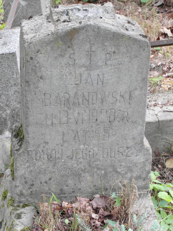 Fragment nagrobka Jana Baranowskiego z cmentarza Na Rossie w Wilnie, stan z 2013