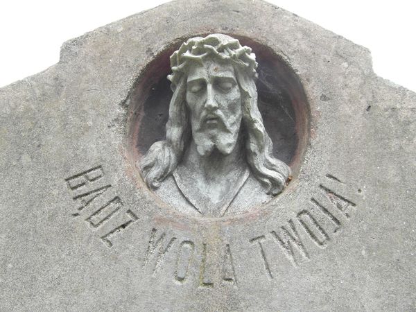 Detal nagrobka  N.N. i Stefana Majewskich, cmentarz Na Rossie w Wilnie, stan z 2013