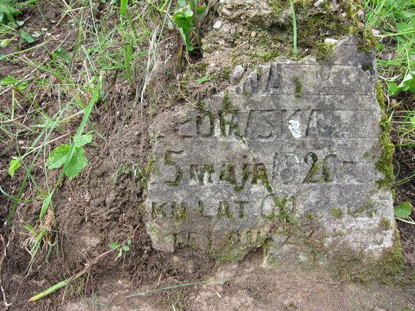 Inscription on the gravestone of Marianna Kozlowska, Rossa cemetery in Vilnius, as of 2013