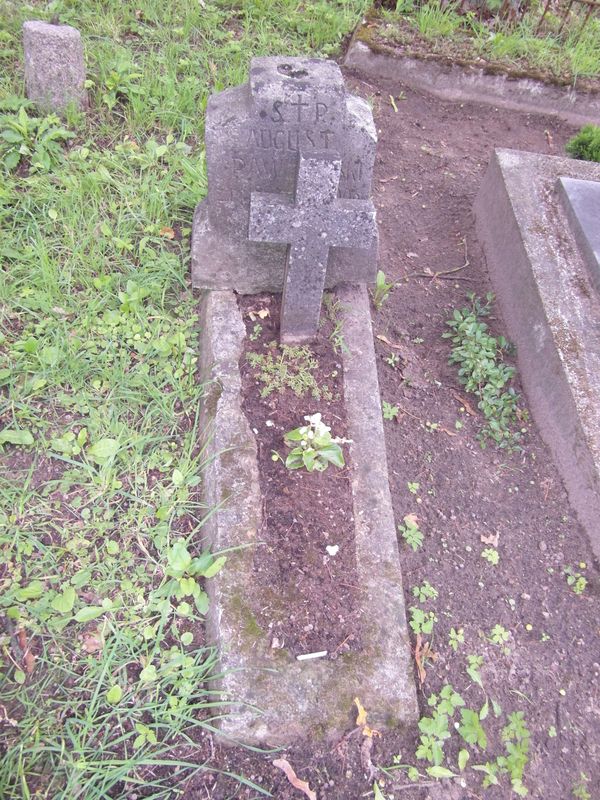 Nagrobek Augusta Pawłowskiego, cmentarz Na Rossie w Wilnie, stan z 2013
