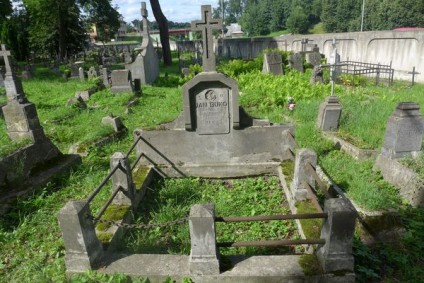 Nagrobek Jana i Weroniki Buko, cmentarz Na Rossie w Wilnie, stan z 2013 r.