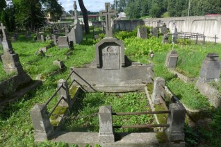 Nagrobek Jana i Weroniki Buko, cmentarz Na Rossie w Wilnie, stan z 2013 r.