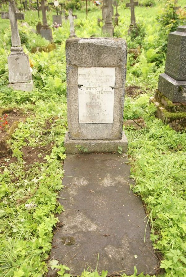 Tombstone of the Bakshas family, Na Rossie cemetery in Vilnius, as of 2013