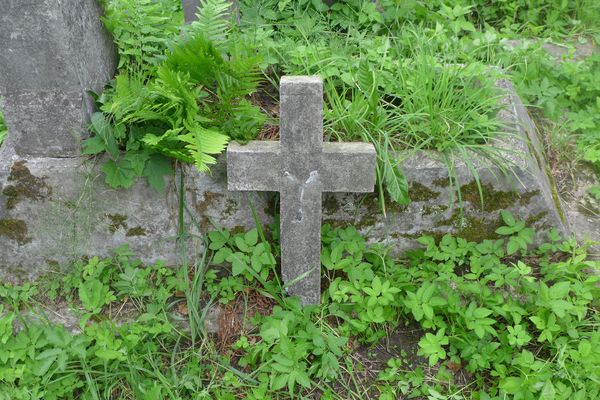 Fragment of the tombstone of Victoria Ordo, Na Rossa cemetery in Vilnius, as of 2013.