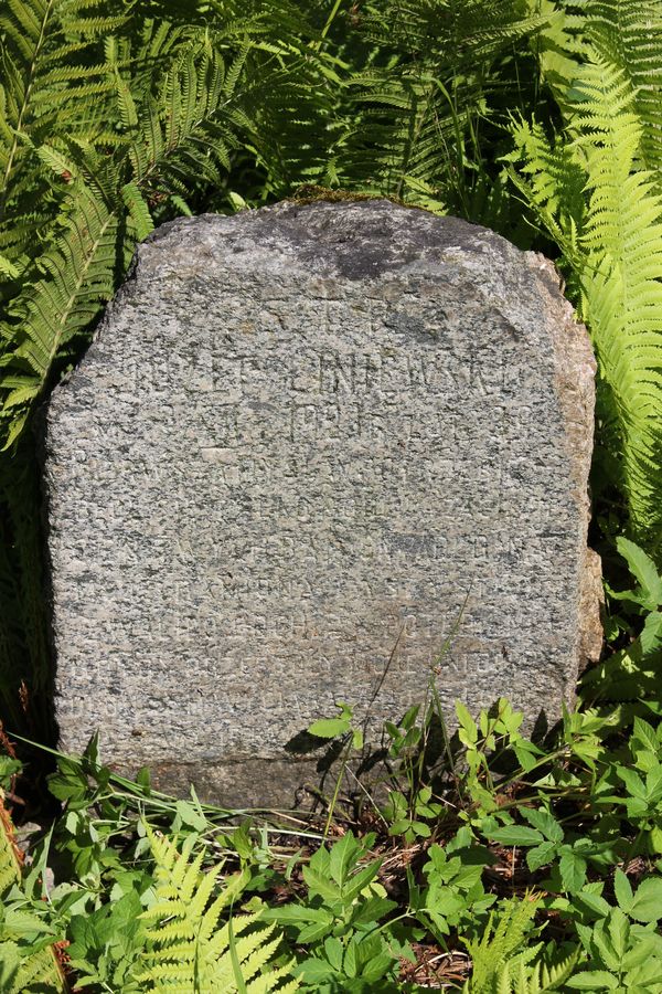 Fragment of Józef Liniewski's tombstone, Na Rossie cemetery in Vilnius, as of 2013.