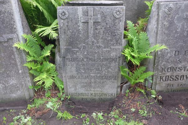 Tombstone of Leokadia Massalska and Eugeniusz and Felicjan Kossowski, Na Rossie cemetery in Vilnius, as of 2013.