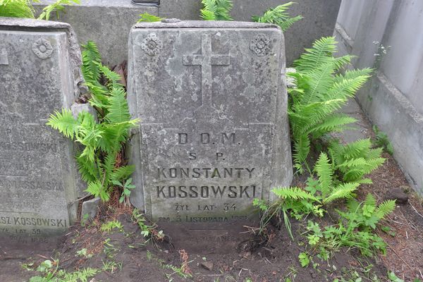 Nagrobek Konstantego Kossowskiego, cmentarz Na Rossie w Wilnie, stan z 2013 r.