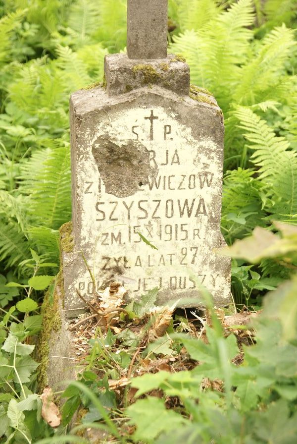 Inscription on the pedestal of Maria Szyszowa's gravestone, Na Rossie cemetery in Vilnius, as of 2013