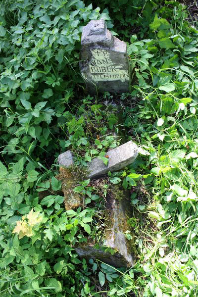 Jan Bobek's tombstone from the Ross Cemetery in Vilnius, as of 2013.