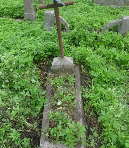 Nagrobek Feliksa Wiszniewskiego,cmentarz Na Rossie w Wilnie, stan z 2013 r.