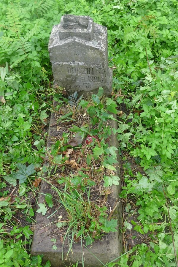 Tombstone of N.N. Dudzin, Na Rossie cemetery in Vilnius, as of 2013.