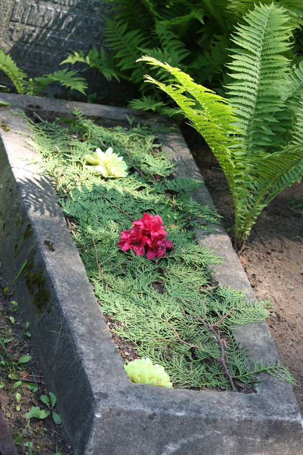 Tombstone of Tekla Limanowska, Na Rossie cemetery in Vilnius, as of 2014.