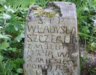 Nagrobek Władysława Szczeglika z cmentarza na Rossie w Wilnie, stan z 2013 roku