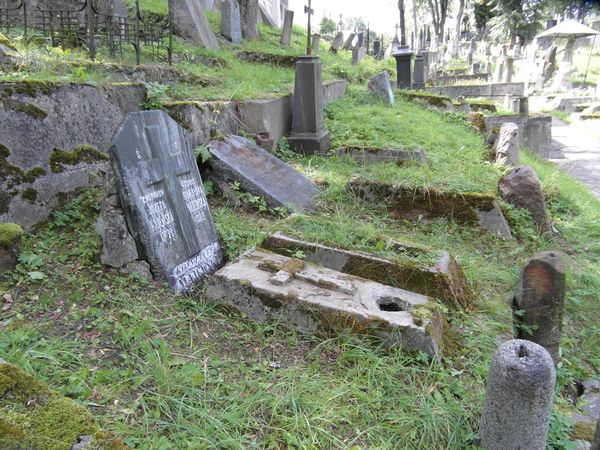 Tombstone of the Majewski family, Ross cemetery in Vilnius, as of 2013.