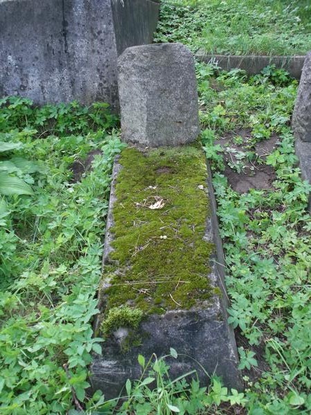 Tombstone of Tymon Karpicz, Na Rossie cemetery in Vilnius, as of 2012