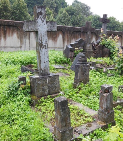 Nagrobek Marii Markiewicz z cmentarza na Rossie w Wilnie, stan z 2013 roku.