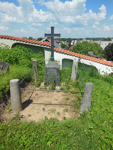 Nagrobek Wincentego Jasiewicza, cmentarz Na Rossie w Wilnie, stan z 2014
