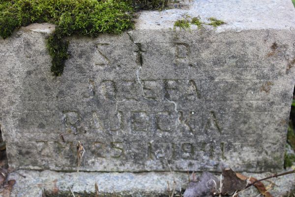 Fragment of the gravestone of Jozefa Rajecka, Rossa cemetery in Vilnius, as of 2013