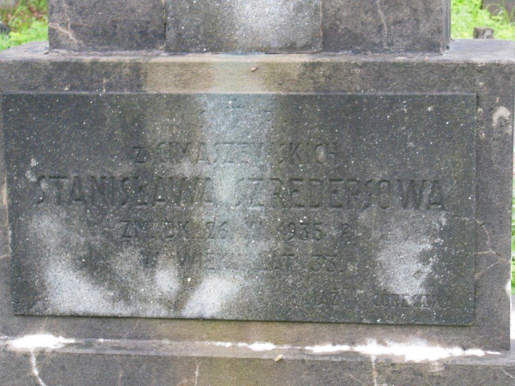 Fragment nagrobka Stanisława Szredensa z cmentarza na Rossie w Wilnie, stan z 2013 r.