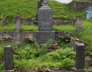 Nagrobek Andrzeja i Eweliny Targońskich, cmentarz na Rossie w Wilnie, stan z 2013 r.