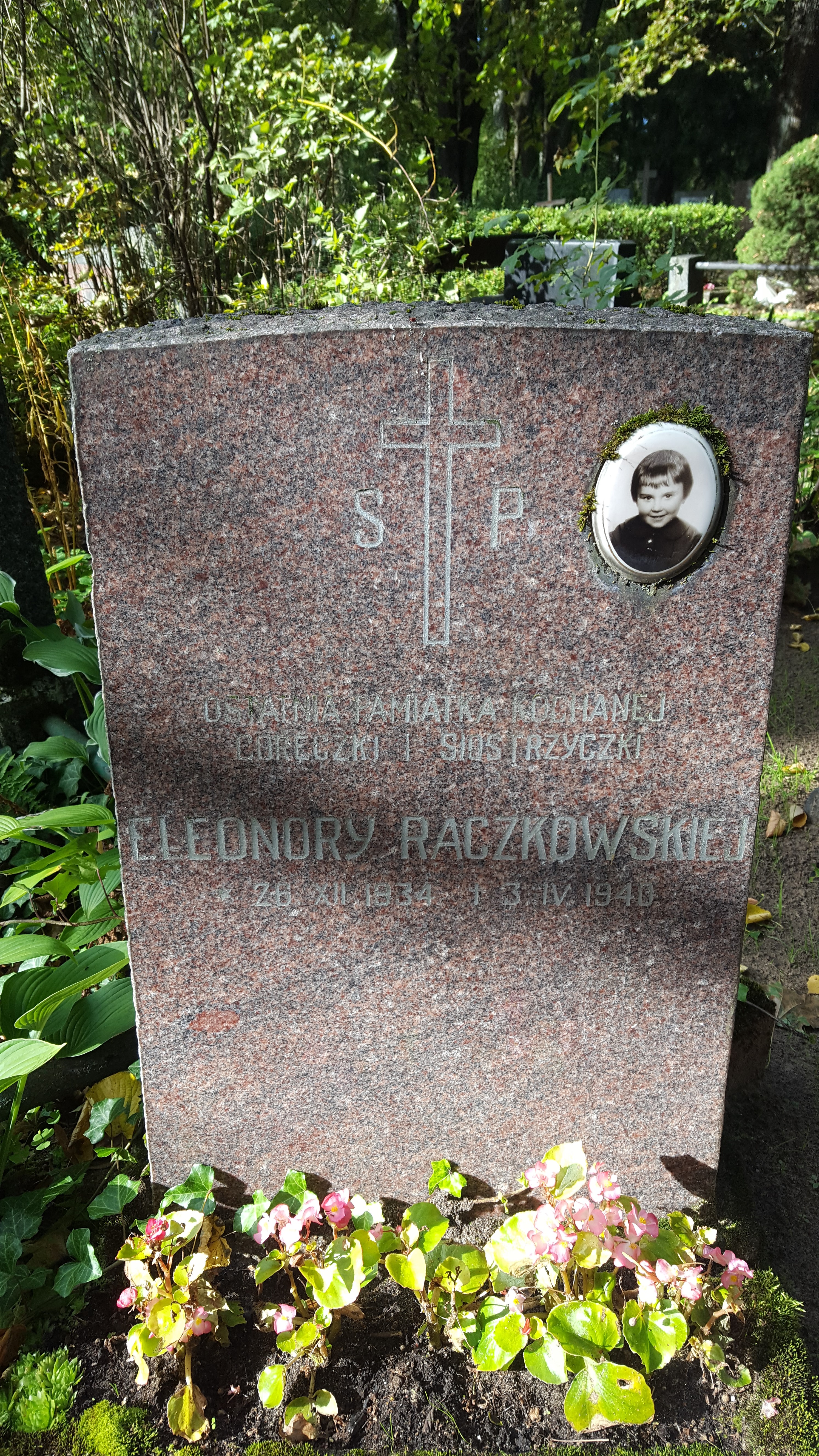Tombstone of Eleonora Raczkowska, St Michael's cemetery in Riga, as of 2021.