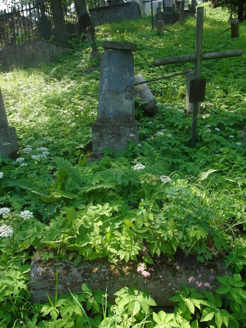 Tombstone of Jadwiga Piasecka, Na Rossie cemetery in Vilnius, as of 2015.