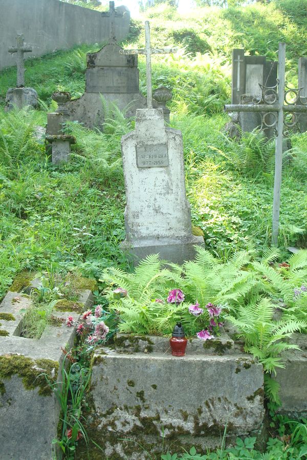 Tombstone of Maria Korżniecka, Na Rossie cemetery in Vilnius, state of 2013